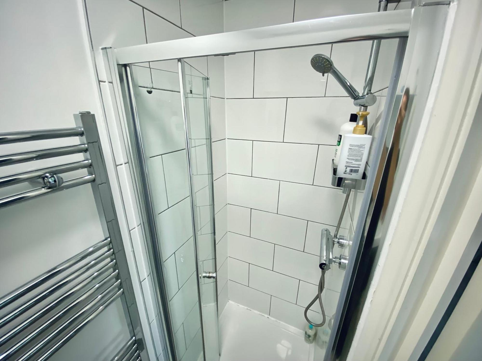 Charming Studio 30Min To Central Лондон Экстерьер фото
